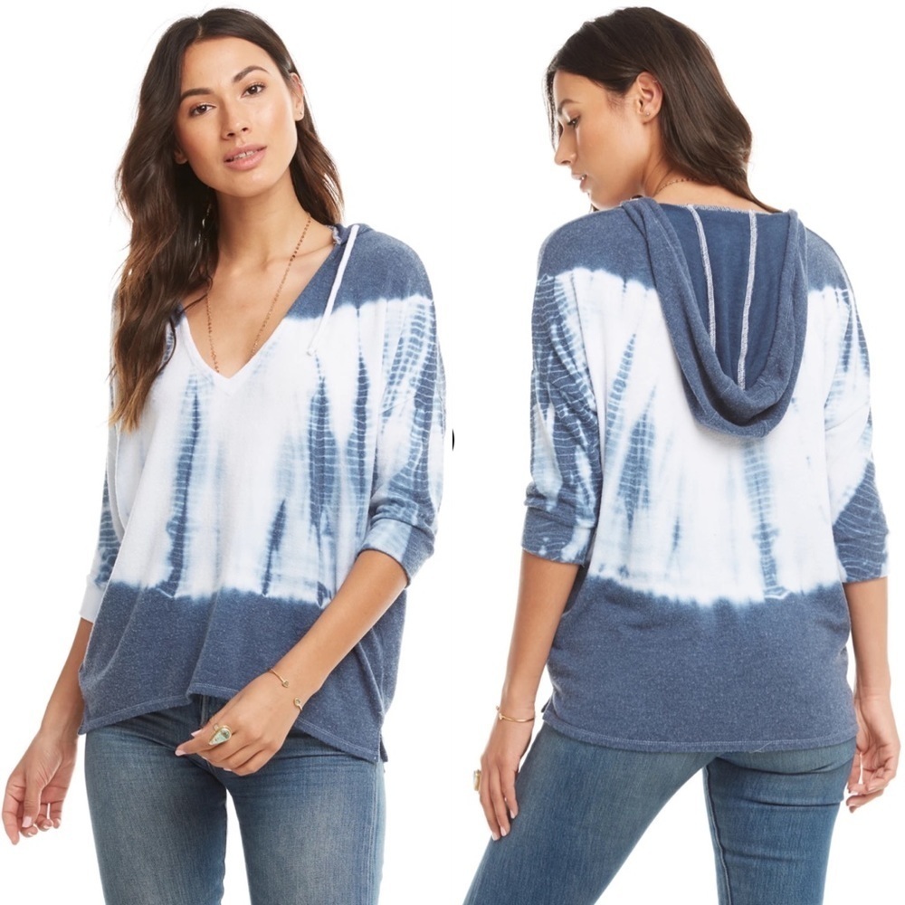 Chaser blue and white tie dye v-neck pullover hoodie